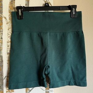Zyia seamless bike shorts forest green XL